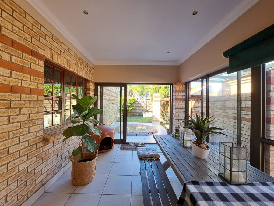 3 Bedroom Property for Sale in Bonza Bay Eastern Cape